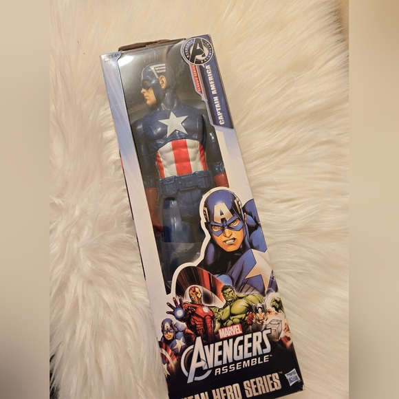 Marvel Avengers Assemble Titan Hero Series- Captain America Toy - Picture 3 of 9
